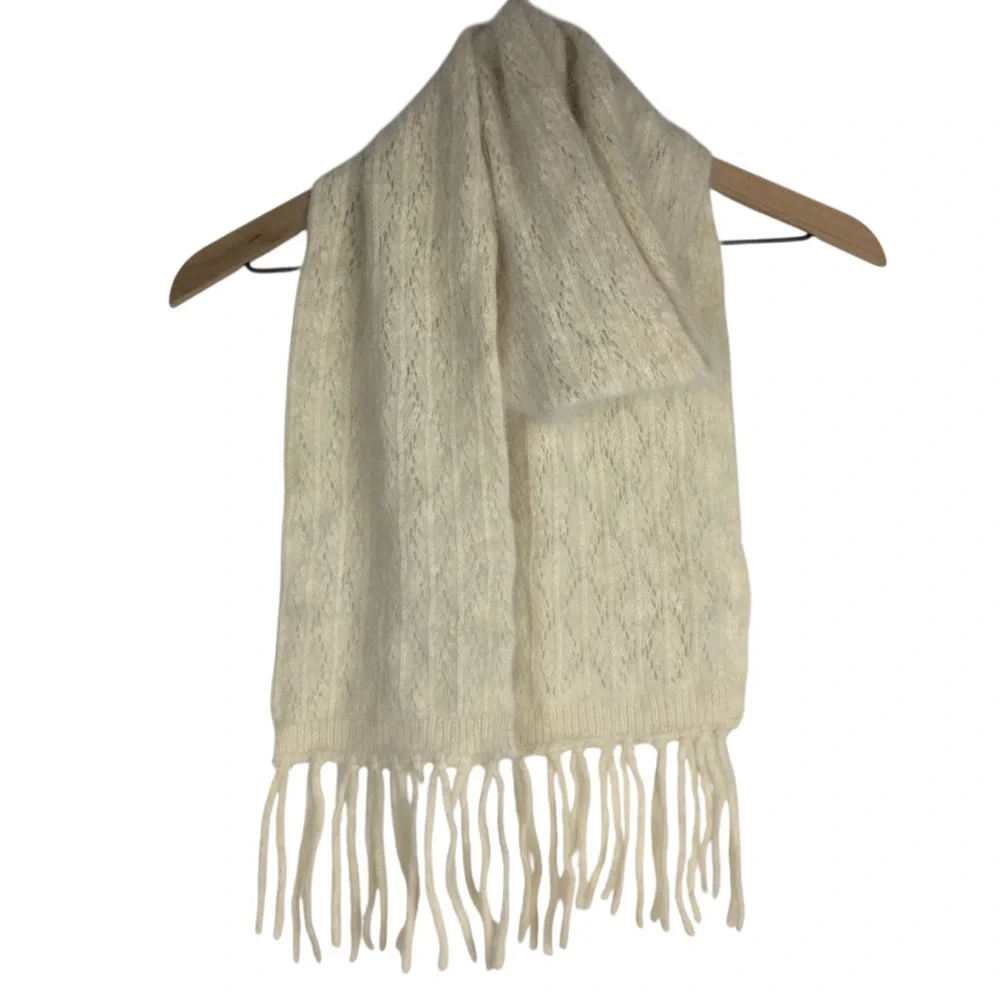 ANGORA Rabbit Hair Wool Blend Scarf Fresh Ivory Fringe Neutral Coastal Grandma
